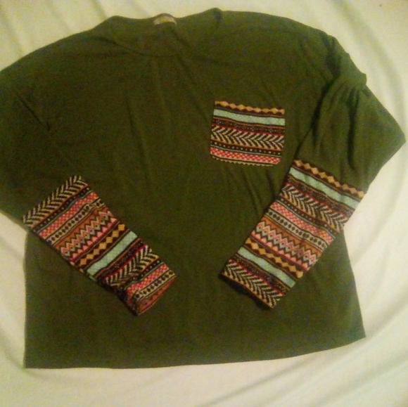 Acevog Tops - Women's Acevog Long Sleeve Tee Size XL